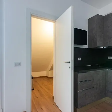 Nest Terrace Next To Frattini Metro Stop Apartment Mailand