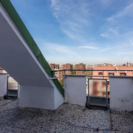 Apartment Nest Terrace Next To Frattini Metro Stop Mailand